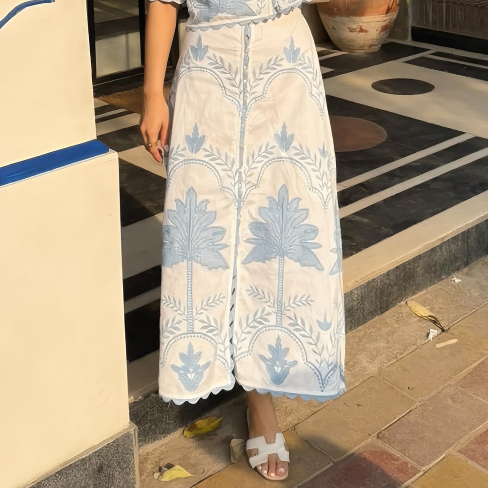 BOHO CHIC Elegant Blue and White Embroidered Skirt